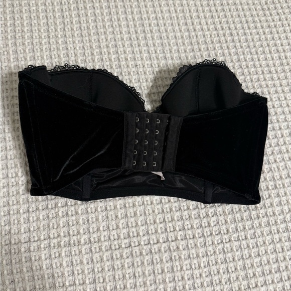 Victoria's Secret Black Bandeau Intimates - Picture 2 of 3